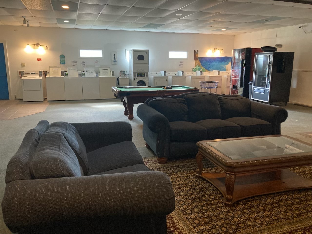 Guest lounge with pool table, laundry and vending